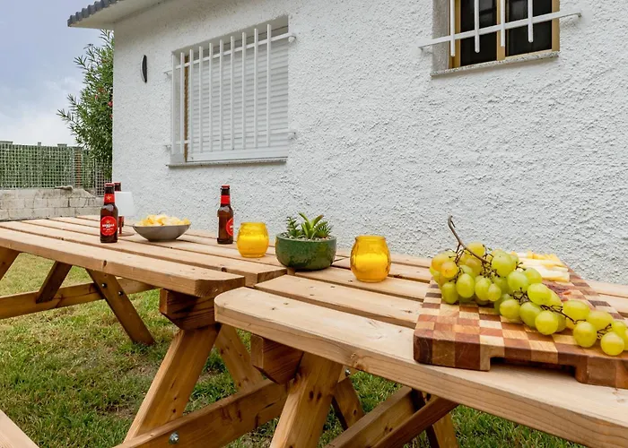 Oasis Pool And Bbq *